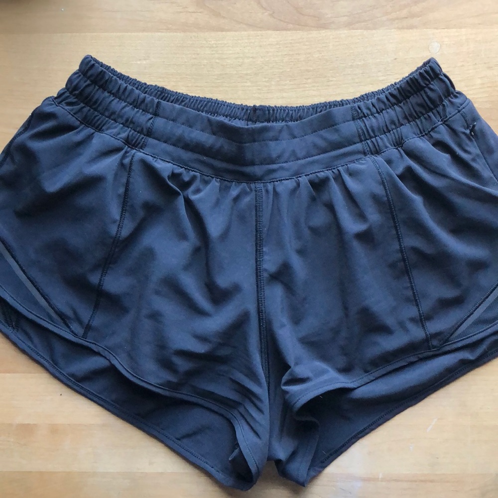 Hotty hot 2.5 Lululemon shorts